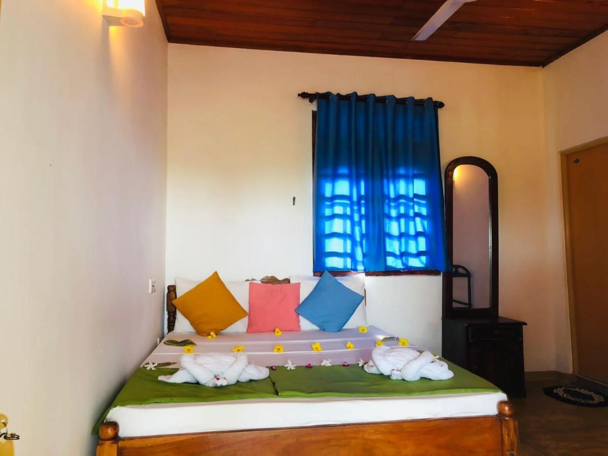Rock Paradise Beach Hotel & Restaurent Tangalle Εξωτερικό φωτογραφία
