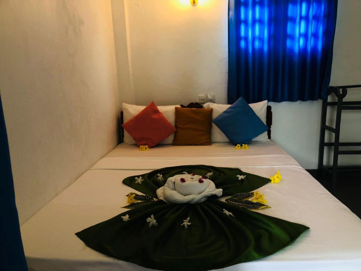 Rock Paradise Beach Hotel & Restaurent Tangalle Εξωτερικό φωτογραφία