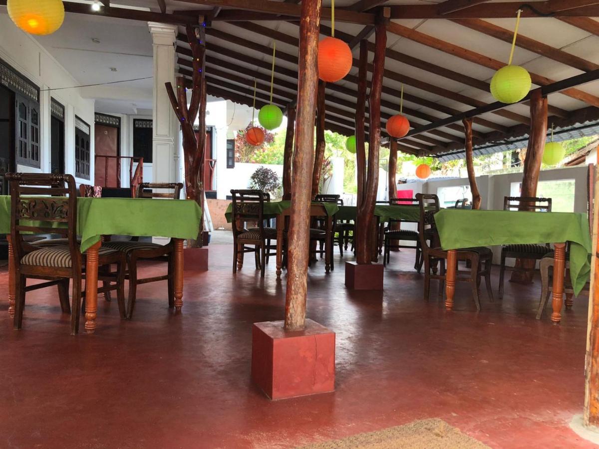 Rock Paradise Beach Hotel & Restaurent Tangalle Εξωτερικό φωτογραφία